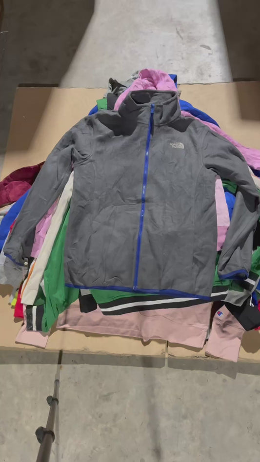 BULK 274 - 30 SWEATS MIX PETITES TAILLES