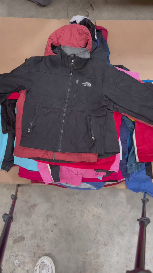 BULK 243 - 30 VESTES MIX PETITES TAILLES