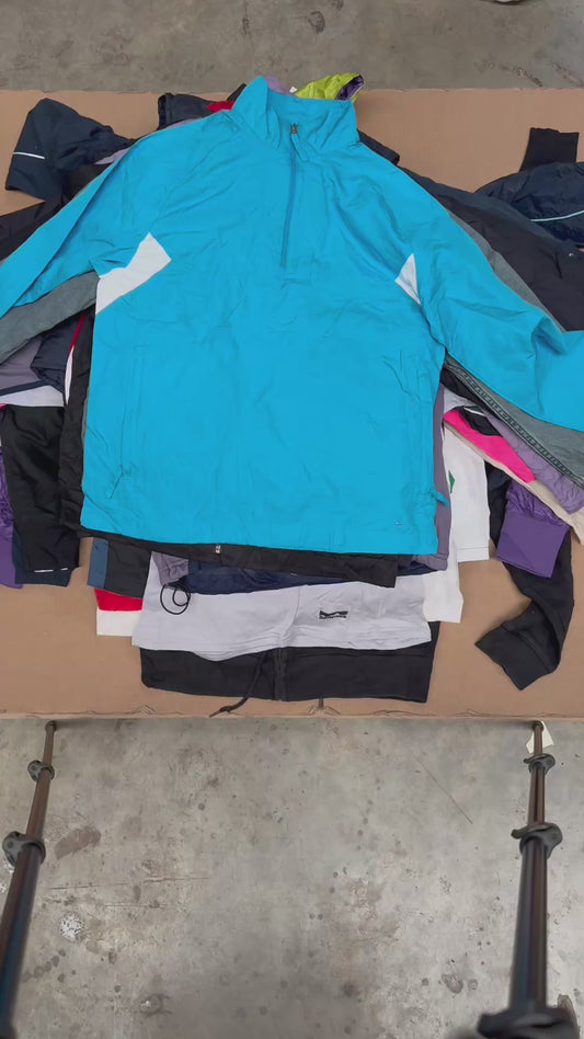 BULK 262 - 41 VESTES MIX PETITES TAILLES