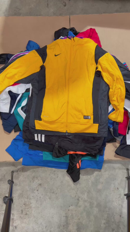 BULK 251 - 31 VESTES MIX PETITES TAILLES