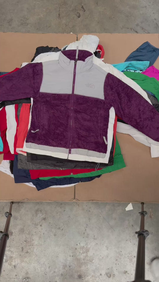 BULK 263 - 30 VESTES MIX PETITES TAILLES