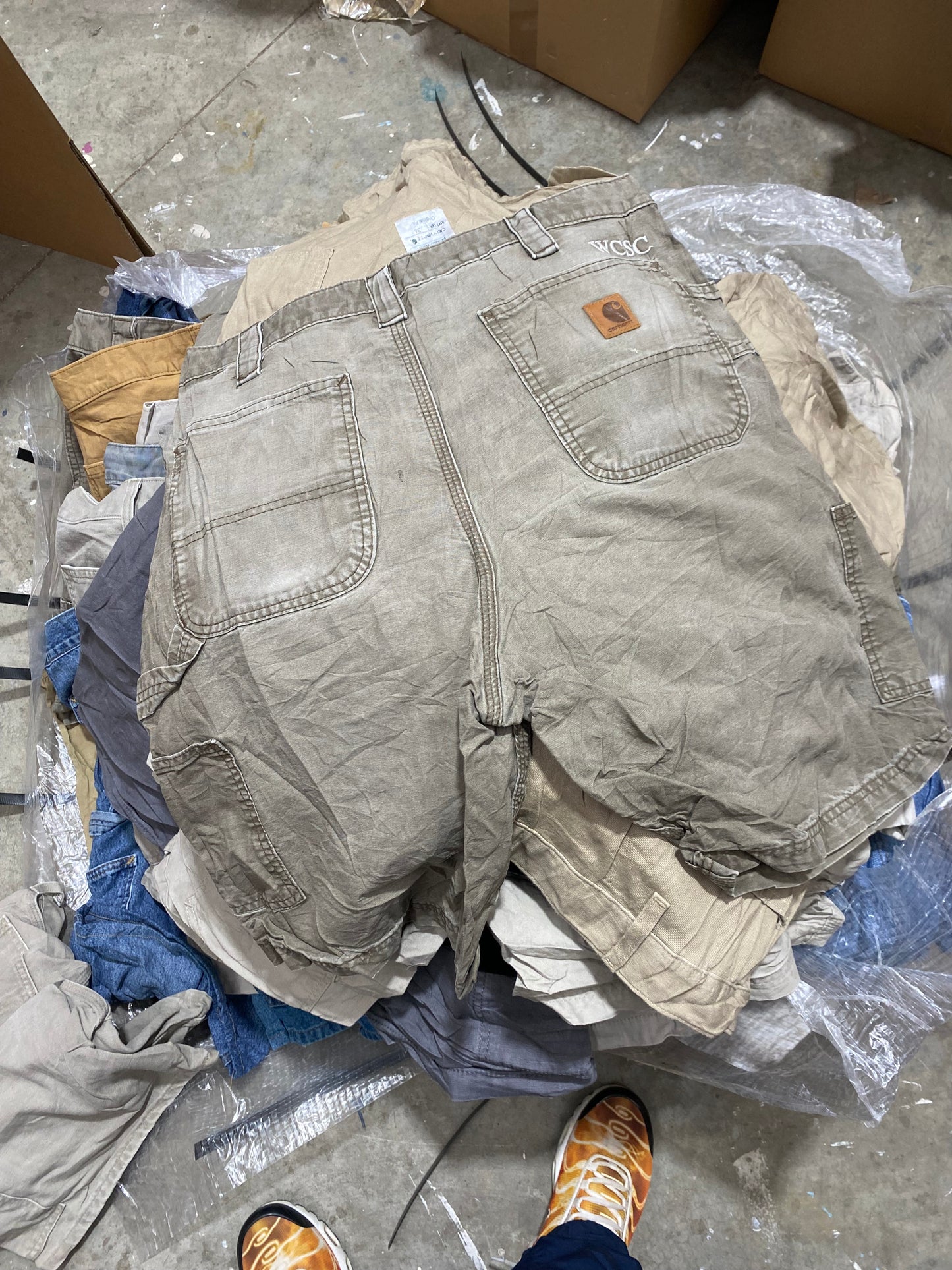 BOX VINTAGE - X25 SHORTS CARHARTT [GRADE A & B]