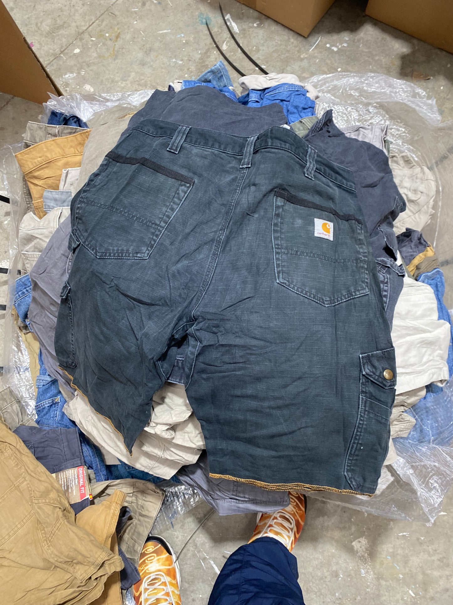 BOX VINTAGE - X25 SHORTS CARHARTT [GRADE A & B]