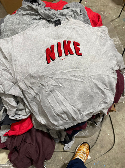 BOX VINTAGE - x25 NIKE SWEAT HOODIES