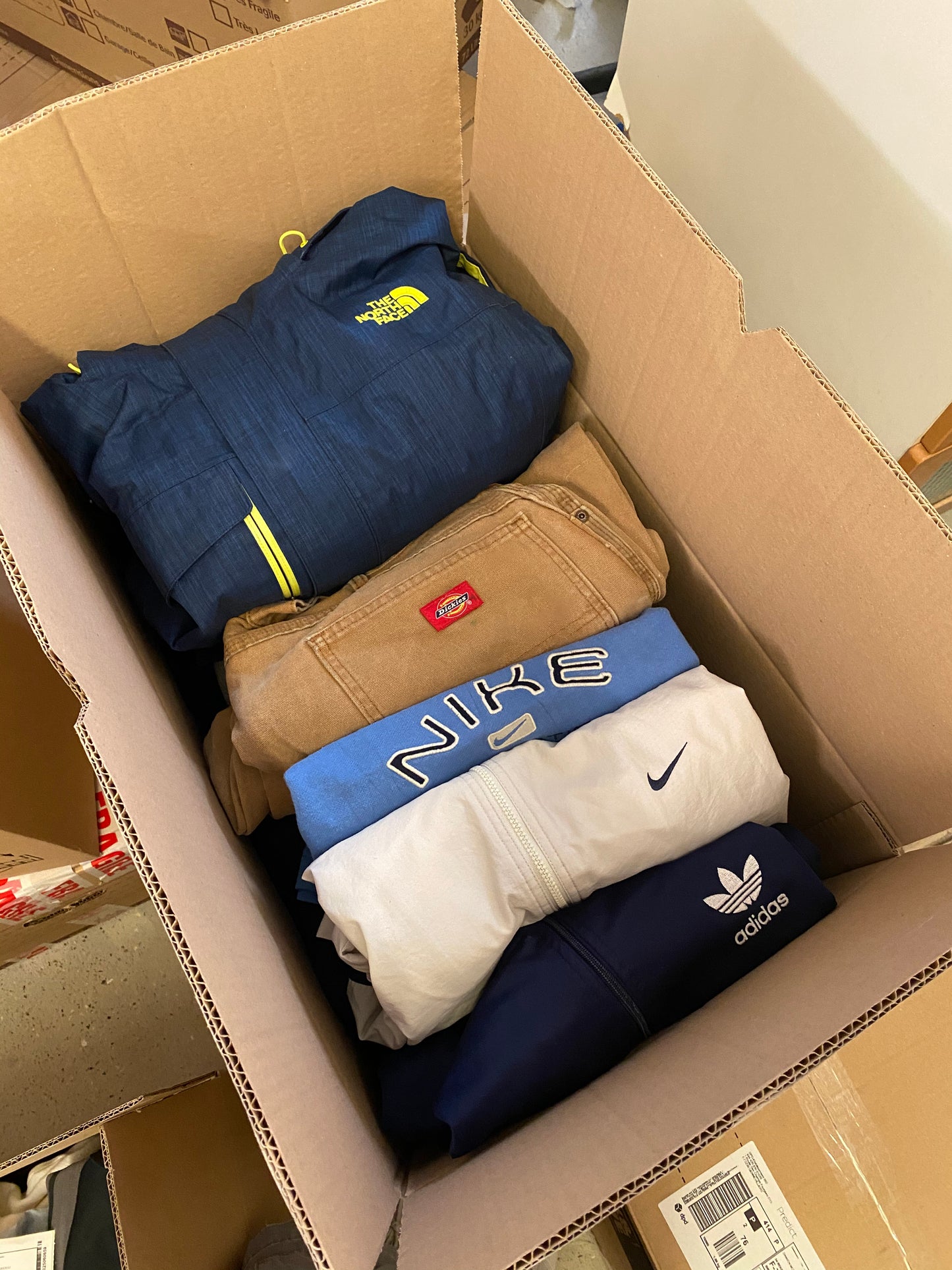 BOX - VINTED RESELLER