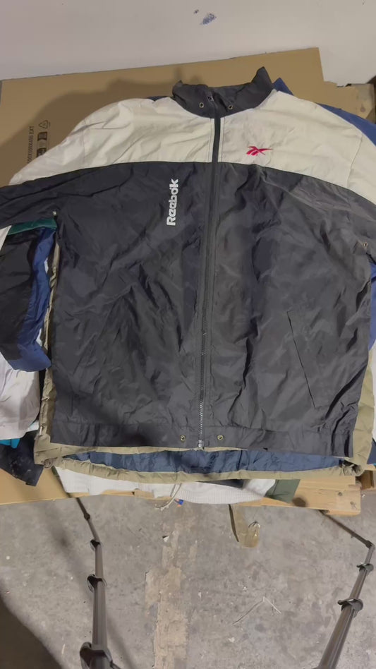 BULK 352 - 26 VESTES MIX